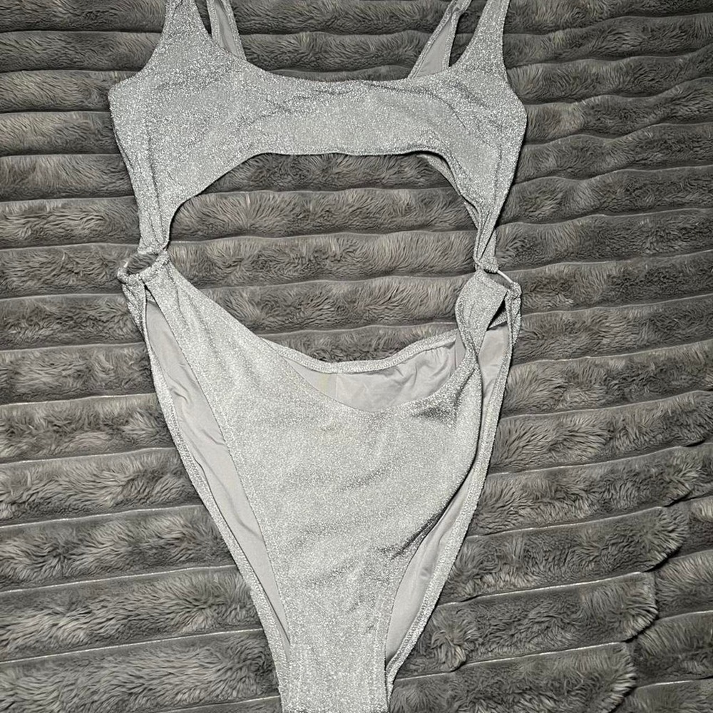 SKIMS Glitter Swim Monokini in Nickel - Size: 3X